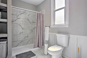 Updated Bayonne Townhome ~ 11 Mi to Nyc!