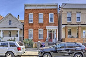 Updated Bayonne Townhome ~ 11 Mi to Nyc!