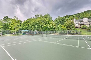 Updated Seven Devils Condo w/ Deck & Mountain View