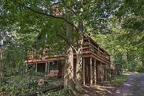 Serene Lodi Escape w/ Deck: Boat, Hike & Sip!