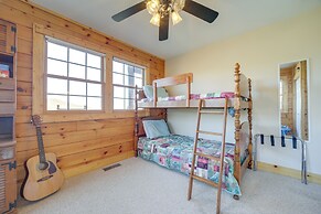 Waynesville Vacation Rental w/ Mountain Views!