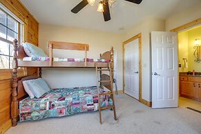 Waynesville Vacation Rental w/ Mountain Views!