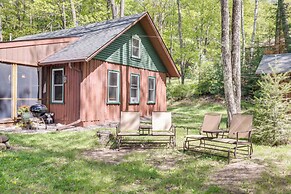 Cozy Wisconsin Getaway w/ Dock & Lake Access!