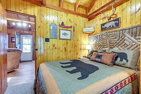 Cozy Wisconsin Getaway w/ Dock & Lake Access!