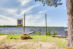 Cozy Wisconsin Getaway w/ Dock & Lake Access!
