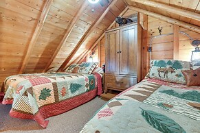 Cozy Wisconsin Getaway w/ Dock & Lake Access!