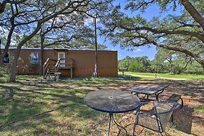 Quiet Utopia Cabin w/ Deck & Mountain Views!