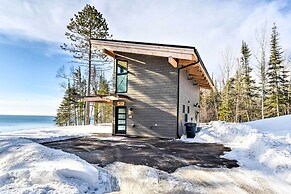 Waterfront Cabin on Lake Superior w/ Fire Pit