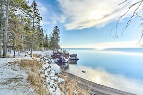 Waterfront Cabin on Lake Superior w/ Fire Pit