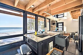 Waterfront Cabin on Lake Superior w/ Fire Pit