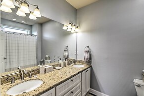 Steps to Shore: Crystal Beach Retreat w/ Deck!