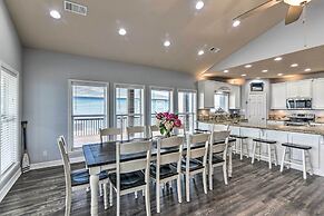 Steps to Shore: Crystal Beach Retreat w/ Deck!