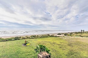 Steps to Shore: Crystal Beach Retreat w/ Deck!