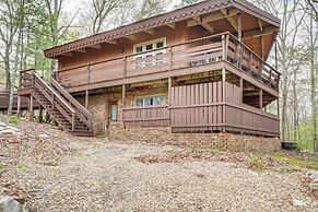 Treehouse-style Cabin, 1 Mi to Massanutten Resort