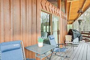 Treehouse-style Cabin, 1 Mi to Massanutten Resort