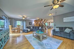 Secluded, Mountaintop Getaway w/ Fire Pit!