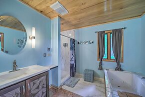 Secluded, Mountaintop Getaway w/ Fire Pit!