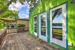 Vibrant Kingsland Retreat w/ Waterfront Views