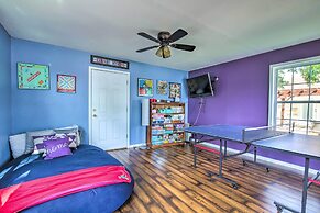 Vibrant Kingsland Retreat w/ Waterfront Views