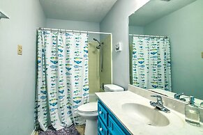 Vibrant Kingsland Retreat w/ Waterfront Views