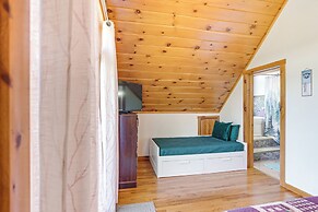 West Virginia Cabin Near Snowshoe Mountain Resort