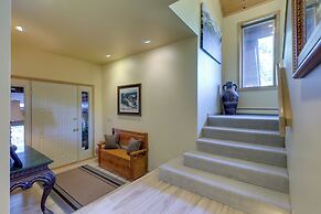 Vail 'treehouse' + Hot Tub, Sauna & Mtn Views