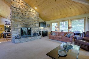 Vail 'treehouse' + Hot Tub, Sauna & Mtn Views