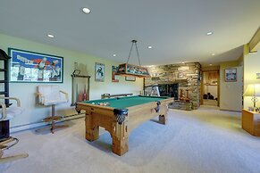 Vail 'treehouse' + Hot Tub, Sauna & Mtn Views