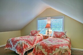 Secluded & Quiet Coastal Home: 1 Mile to Boat Ramp