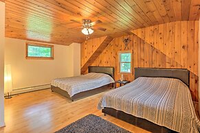 Steps to Lake: Tafton Cottage w/ Fire Pit & Grill