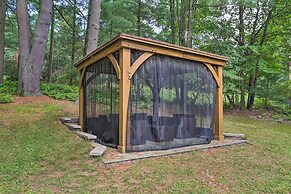 Steps to Lake: Tafton Cottage w/ Fire Pit & Grill