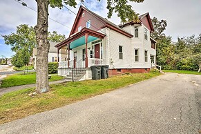 Updated Vintage Apartment < 1/2 Mi to Main St