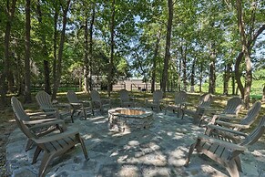Country Cabin w/ Wraparound Deck & Views!