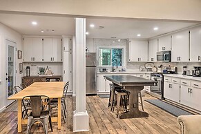 Private Hot Tub, Fire Pit + Swingset: Arnold Home