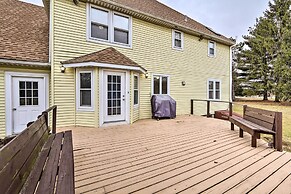 5-acre Vacation Home w/ Woods & Hiking Ground