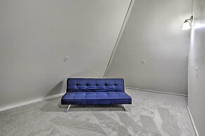 5-acre Vacation Home w/ Woods & Hiking Ground