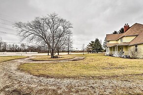 5-acre Vacation Home w/ Woods & Hiking Ground