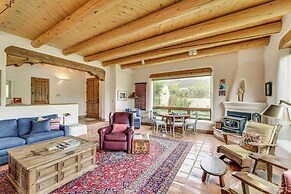 Arroyo Seco Adobe w/ Hot Tub Near Taos Ski Valley!