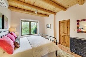 Arroyo Seco Adobe w/ Hot Tub Near Taos Ski Valley!
