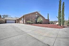 Beautiful Hemet Home: Large Patio & Mtn Views!