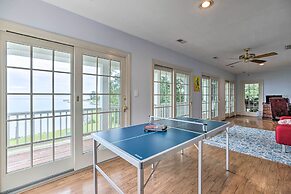 Beachfront Urbanna Home w/ Gas Grill & Deck!