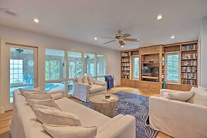 Beachfront Urbanna Home w/ Gas Grill & Deck!