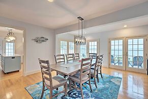 Beachfront Urbanna Home w/ Gas Grill & Deck!