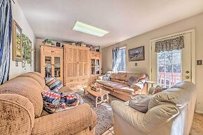 Dog-friendly Alto Escape w/ Hot Tub + Foosball!