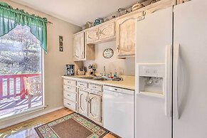 Dog-friendly Alto Escape w/ Hot Tub + Foosball!