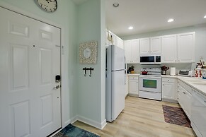 Calabash Condo w/ Patio + Golf Course Views!