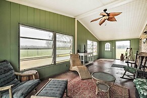 On Scenic 60-acre Farm: Carmine Cottage w/ Porch