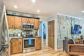 Charming Murphy Escape w/ Fire Pit & Hot Tub!