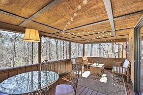 Charming Murphy Escape w/ Fire Pit & Hot Tub!