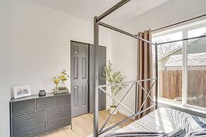 Charming Bend Home w/ Porch & Yard: Great Location